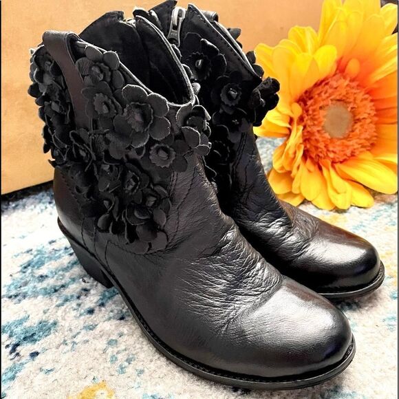 Sheridan Mia Ankle Boots 3D Flowers Black 7 - Picture 1 of 8